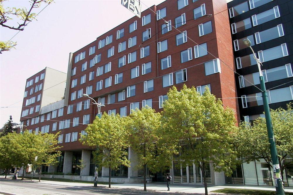 University Of Toronto-New College Residence-45 Willcocks Residence Екстериор снимка