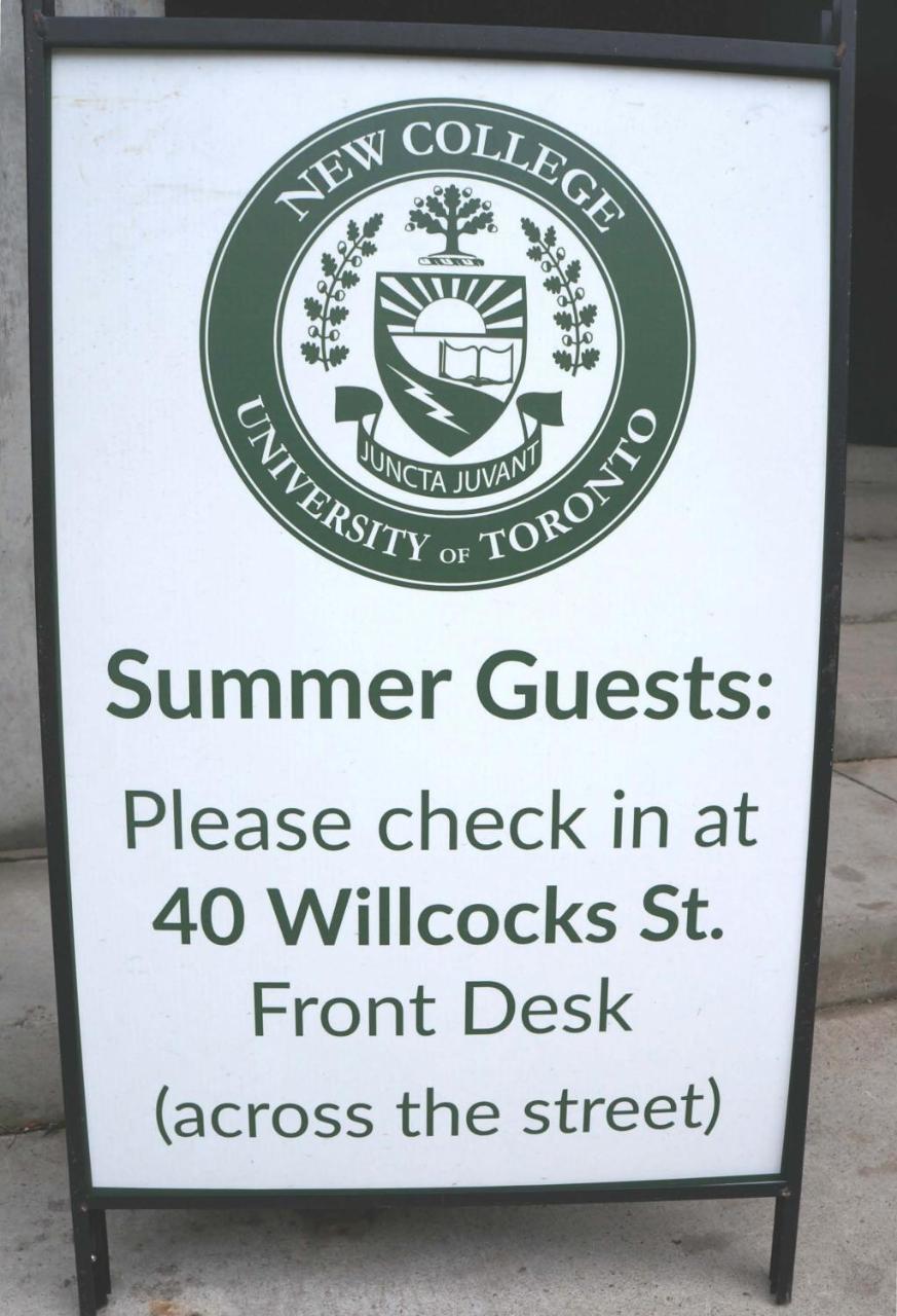 University Of Toronto-New College Residence-45 Willcocks Residence Екстериор снимка